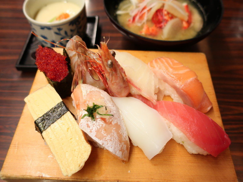 カフェとランチと憩いの場 そる」では4月３日からランチを提供！ : 函館の飲み食い日記