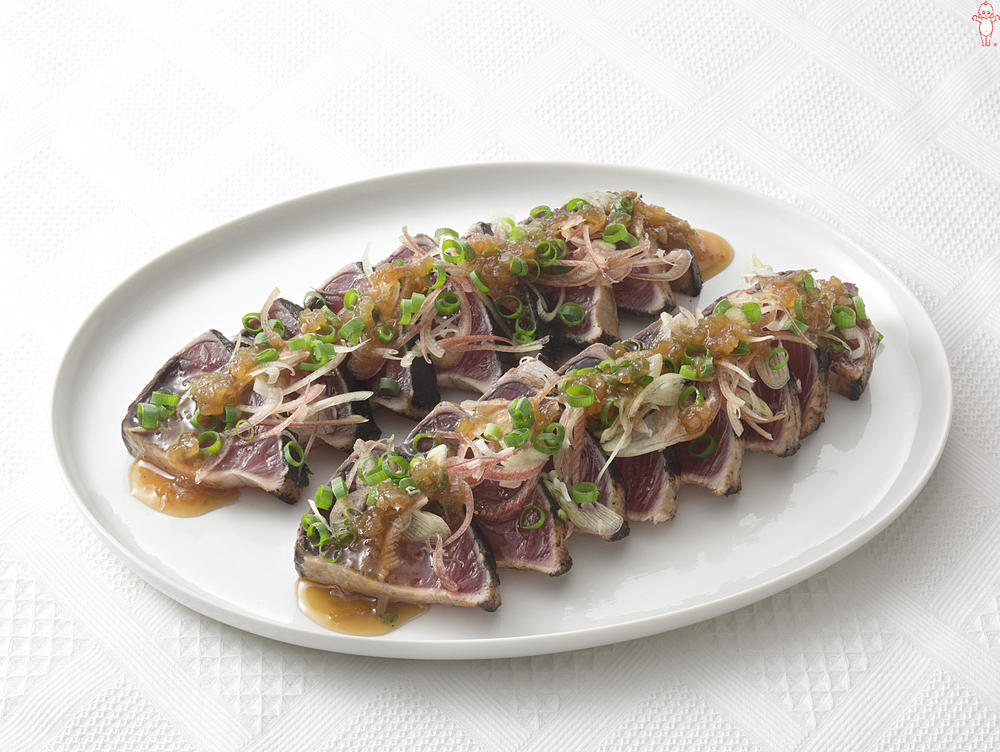 絶品！かつおのたたきの食べ方。タレ別レシピ22選 - macaroni