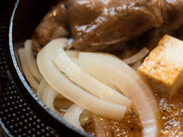 すき焼きトリビア 「関東風」と「関西風」の違いは? 醤油・みりん・水・砂糖でつくる「割り下の黄金比」とはマイナビニュース