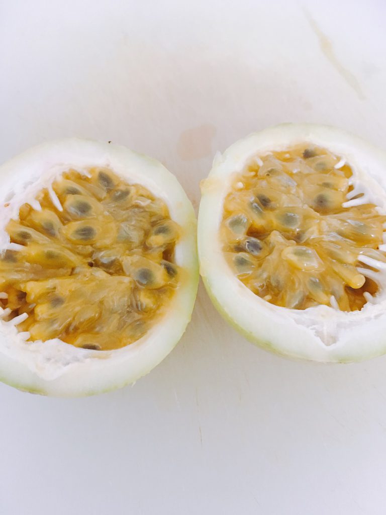 気になるトロピカルフルーツを買ってみましたハワイのタイムシェア物件を専門に売買している不動産会社「くじら俱楽部」