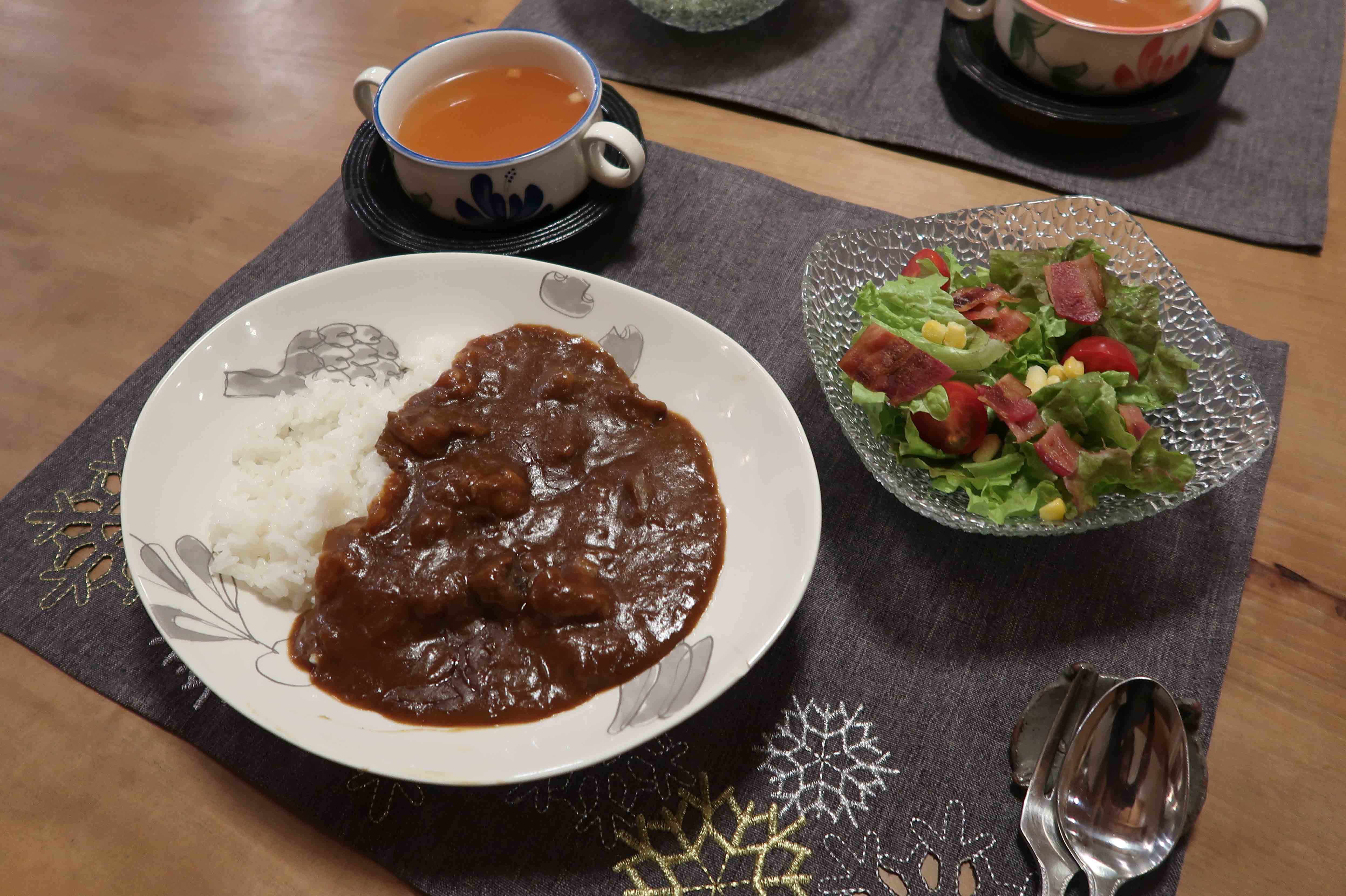 カレーの盛り付け方4選！基本・かわいい・おしゃれ・ガッツリ