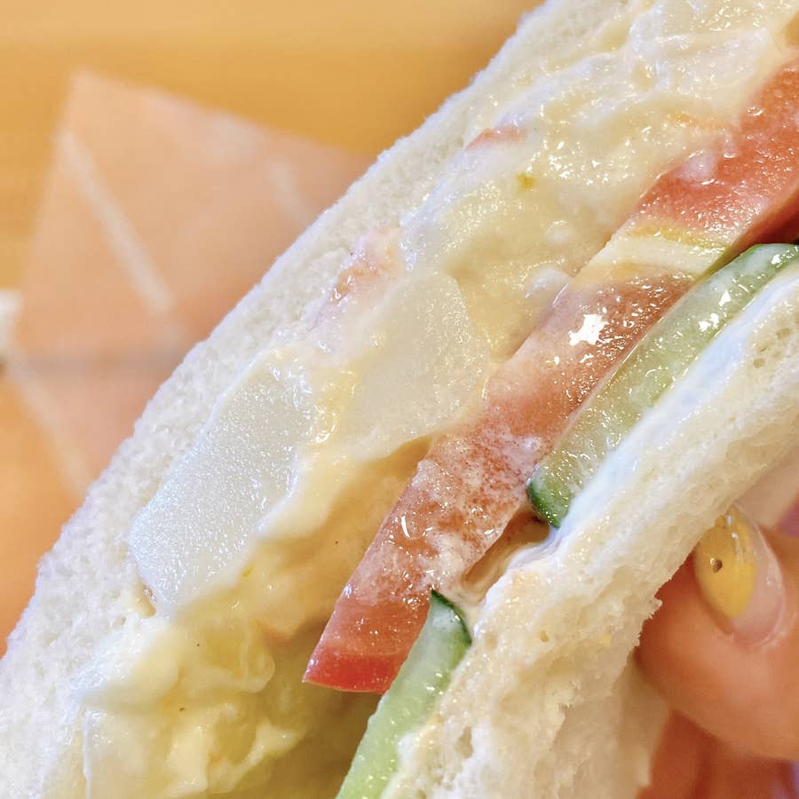 久々の昼コメプレート🥪🍋🥗さんかく屋根の下