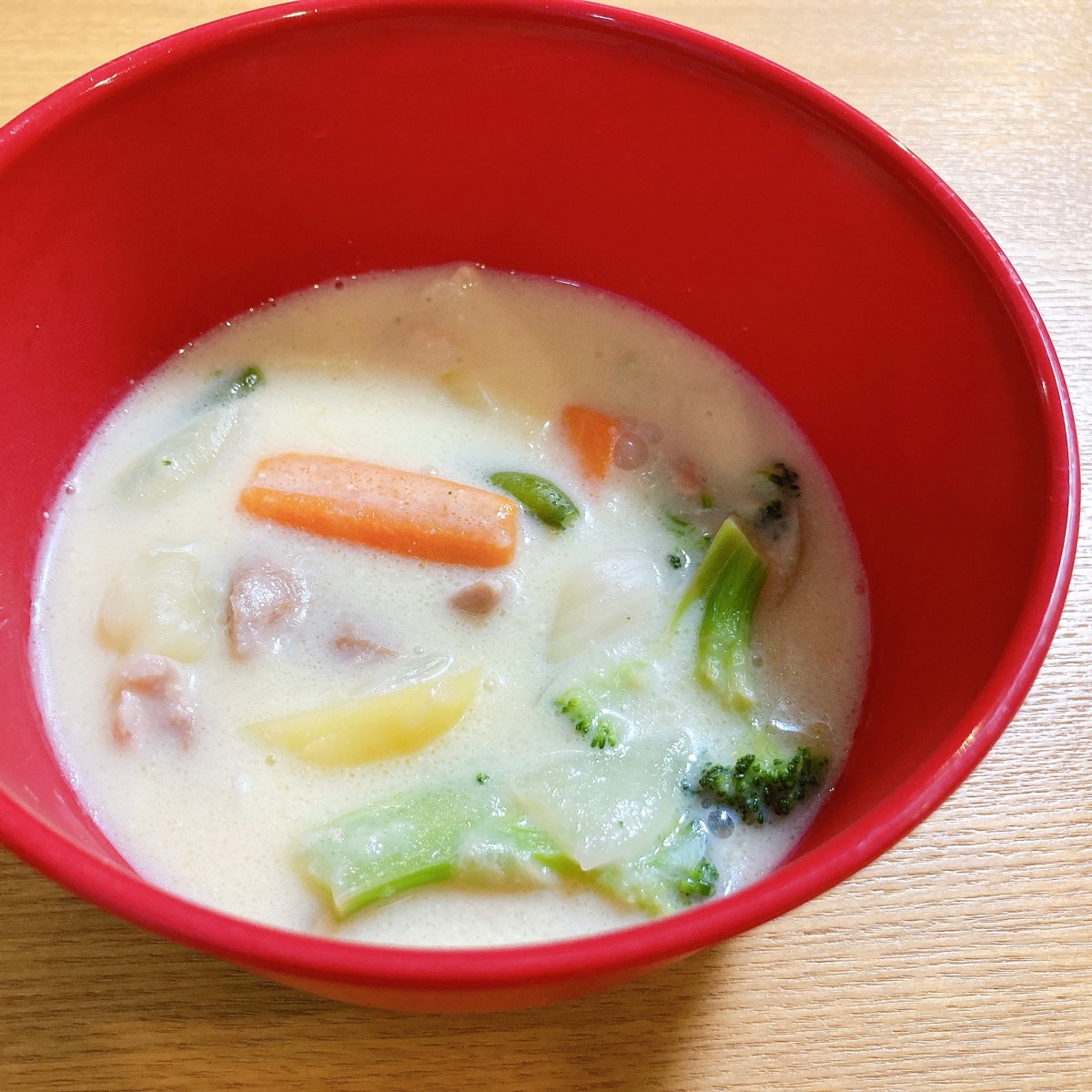 濃厚クリームシチュー 贅沢生クリーム仕立て│洋食 レトルト・冷凍など │新宿中村屋