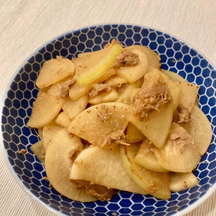 大根とかつお節のサラダ