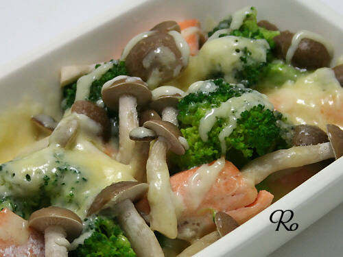 鮭とブロッコリーのレモン炒め