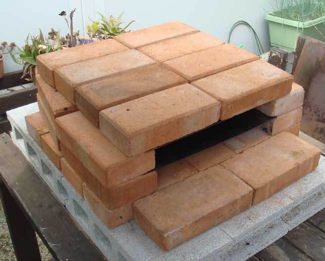 DIYピザ窯 ピザ窯の作り方失敗しないレンガを積むだけでピザ釜を作ろうCAINZお薦め初心者でもできる耐火煉瓦の組み方概要欄もご覧ください カインズ