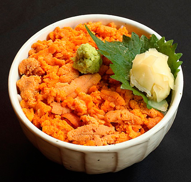 箸が止まらない！ ウニ丼