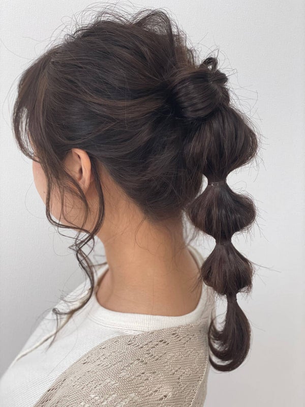 今流行りのオルチャンスタイル！, 韓国っぽハーフアップお団子ヘアの作り方！, お出掛けする前にぜひ試してみてください😊, ミニクリップは,@lattice_lessignes だとたくさん, 揃ってます😉, オンラインストアは, @lattice_lessignes_y_m_g_c_の, プロフィールのURLから🔖,lattice lessignes ハーフアップアレンジ