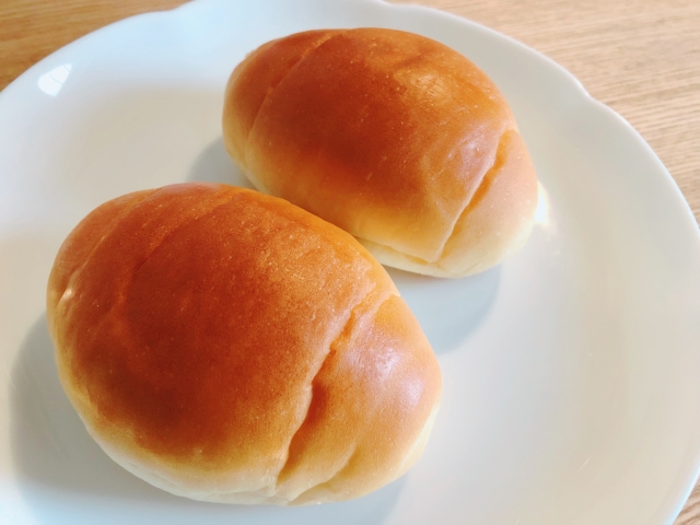 超熟ロール ＜全粒粉&オーツ⻨入り＞ 敷島製パン 2023年10月1日発売 - 日本食糧新聞・電子版