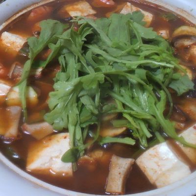 丸大食品韓国旨辛鍋料理の「ヘムルタンの素」が海老と牡蠣2つの味で新登場