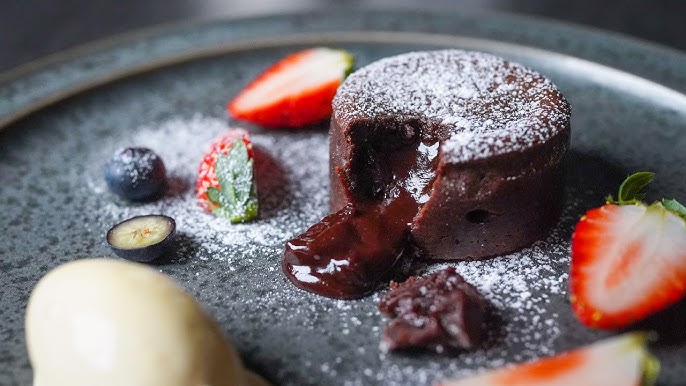 フルコースでしか食べられない、ラグジュアリーなデザート4選ヒルズライフ HILLS LIFE