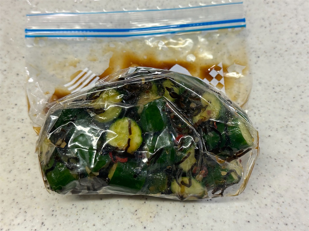 ゆずぽん酢で胡瓜と塩昆布の冷奴♬