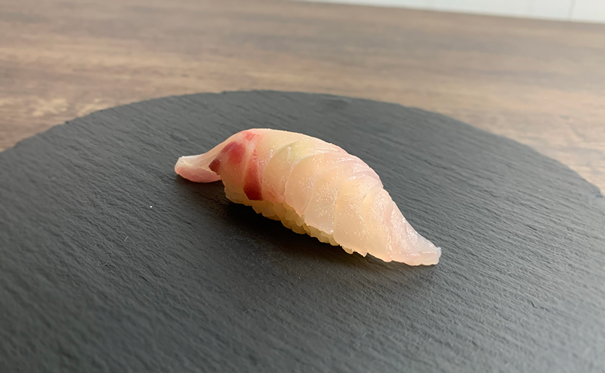 イサキはどうやって食べる？刺身？塩焼き？やっぱり寿司でしょ！ 横浜・藤沢市の産直回転寿司ぐるめ亭