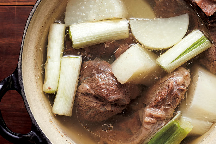 牛すね甘辛煮込み