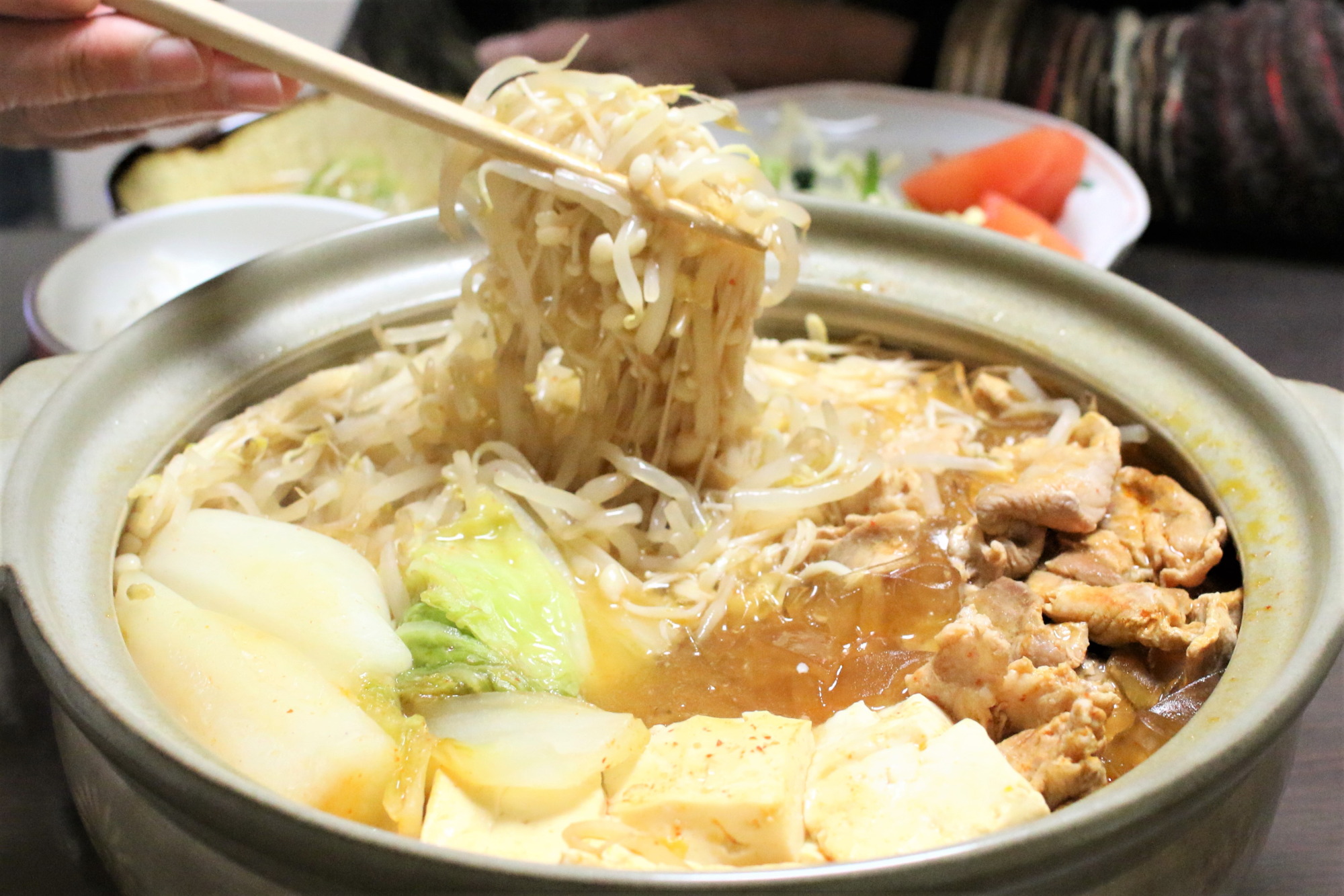 キャベツとにらたっぷり♪豚肉のキムチ鍋マックスバリュ東海 静岡、神奈川、山梨、愛知、三重、岐阜、滋賀の食品スーパ