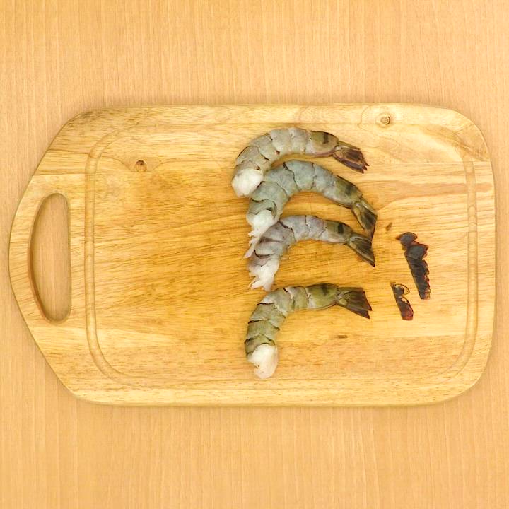 う！舞海老 うまいえび 殻付き背開き加工済み 900ｇ程度 20尾程度入り 加熱用 冷凍 鬼手長海老 オニテナガエビ BBQ グリル フリッターに福井県敦賀産甘えび・子持ちE大サイズ約1kg 約60尾数量限定塩荘 しおそう 敦賀 甘エビ えび エビ 海老 冷凍 急速冷凍 お中元