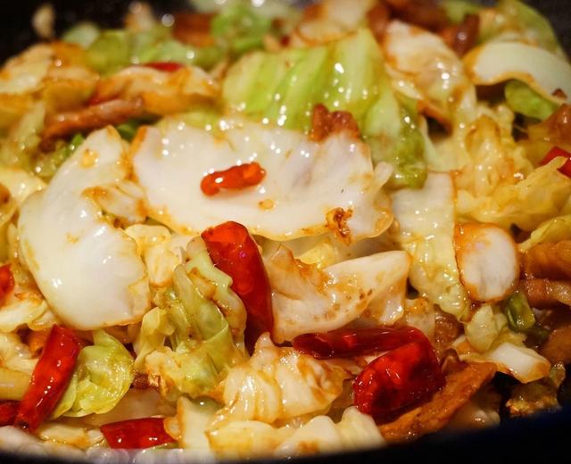 手撕包菜的做法：清脆爽口的家常菜