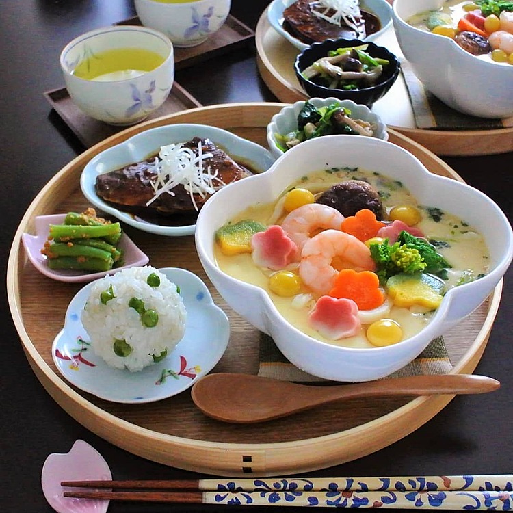 凪のお暇に出てくる 土鍋茶碗蒸し - マダムホーリーの毎日のご飯とぼやき日記