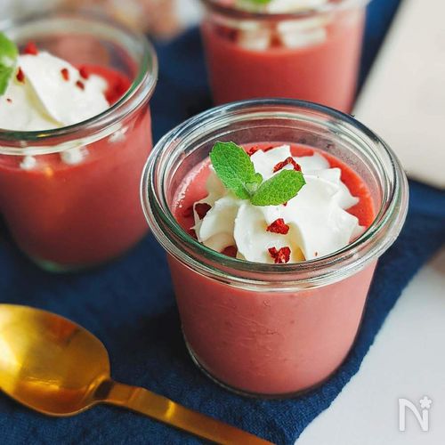 糀甘酒のいちごミルクプリン