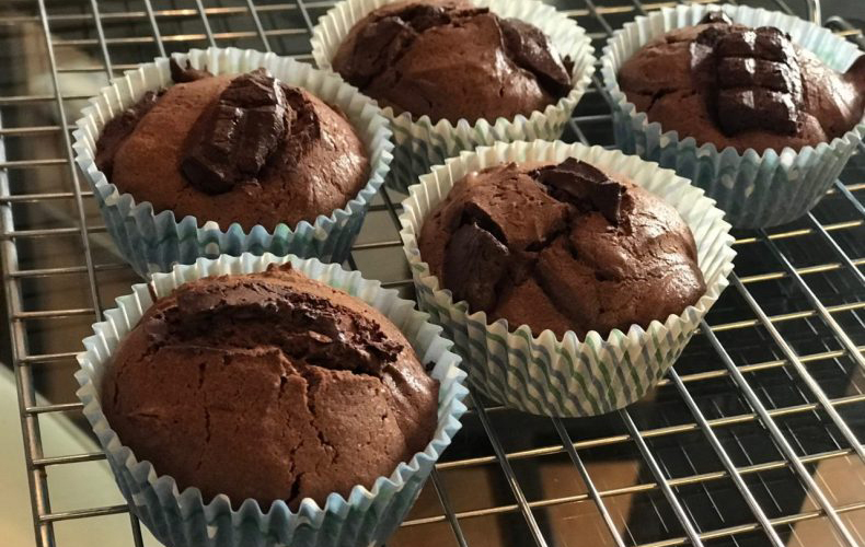 カップで ミニガトーショコラ