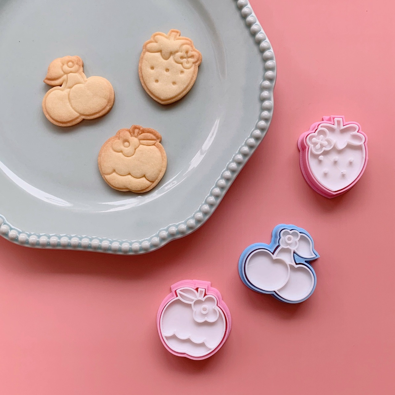 お花 ６枚花 のクッキー型 シンプルシリーズ埼玉県上尾市 デコパージュ＆グルーデコ＆アイシングクッキー 資格取得教室Ｃｏ-Ｃｈａｔ こちゃっと