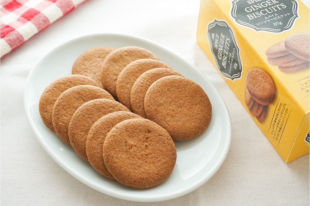 Amazon.co.jp: HKBH ジンジャークッキー 300g 2缶 まとめ買い セット スウェーデン直輸入 : 食品・飲料・お酒