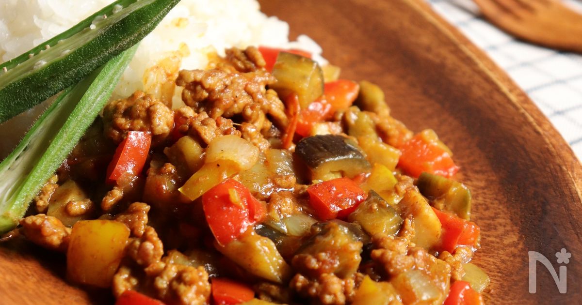 夏野菜のダブルトマトカレーカゴメ株式会社