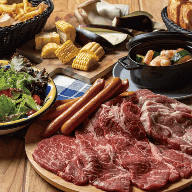 天王寺動物園の近くにある「和」を満喫できる古民家酒宴 『菜乃庵nanoan』🍵お昼の50食限定一汁八菜を楽しめるランチは1280円。人気店なので、11時30分のオープンからかなりの行列です😲予約がオススメ☝️おばんざい8品と白ごはん 110円で炊き込みご飯に変更可能