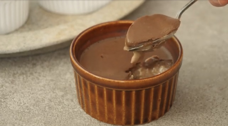 簡単！食べたい時にフライパンですぐ！チョコチップ入りソフトクッキー : ビジュアル系フード