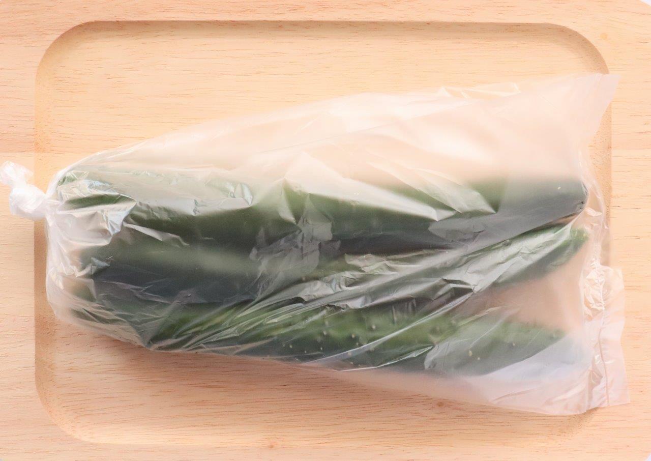 きゅうりが格段に長持ち！2週間以上シャキッとしてる和食プロの保存ワザ