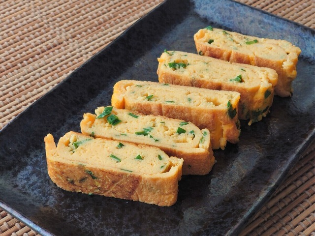 ふわふわで甘めな卵焼きの作り方！キレイな焼き方のコツも紹介 – にぎりっ娘。の公式サイト