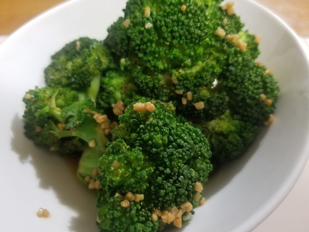 ブロッコリーとほたてのバターレンジ蒸し