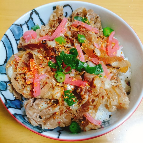 松屋のチーズとネギだれがリニューアル！トッピング牛丼を食べてみた新川崎.jp