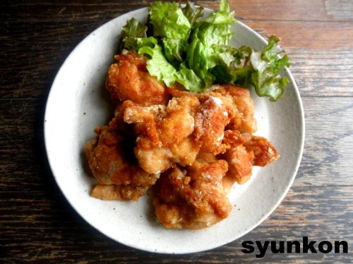 簡単！ 普通の鶏のからあげ 揚げ焼きでもサクサクに、かつはねない方法