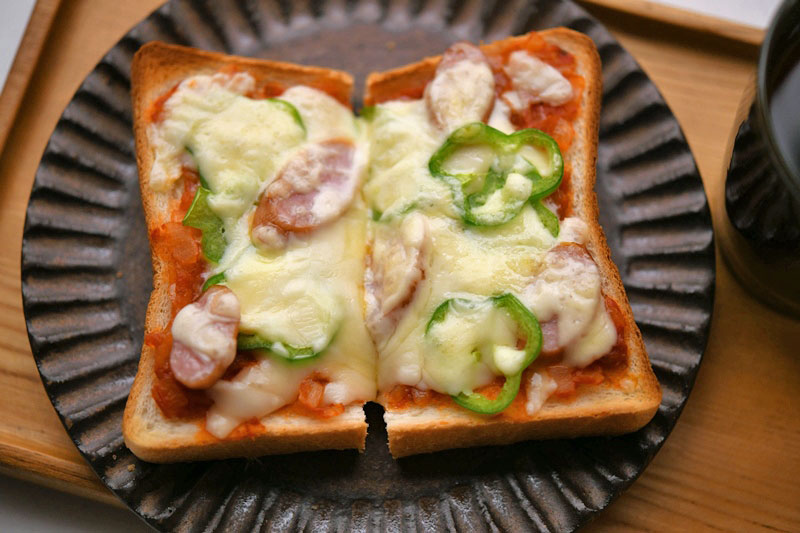 朝ごはんに 簡単ピザトースト