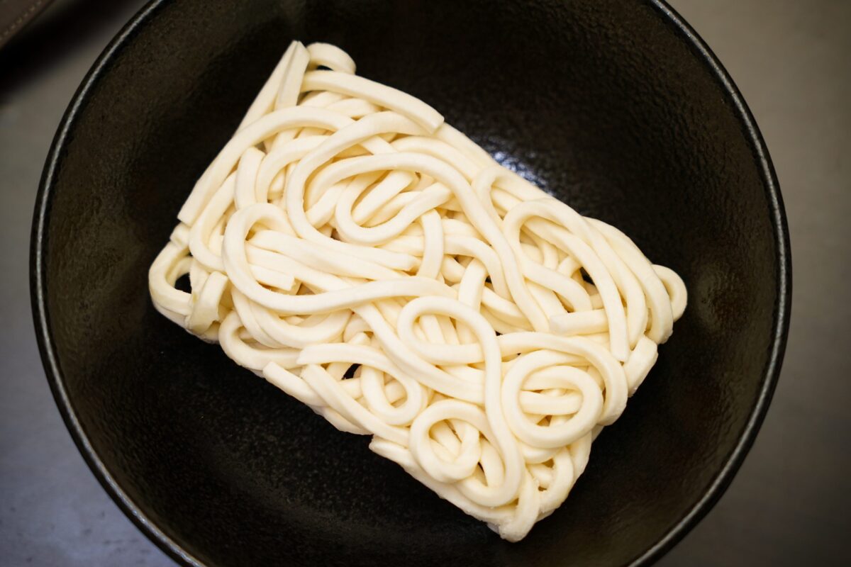 リュウジレシピ 夏だから火使わない！新定番ズボラ飯「冷やしタレうどん」作ろう♪コシの強い麺が良き♡『あたらしい日日』こんな時代のニューノーマルな暮らし方。食と農、生活情報をお届けします